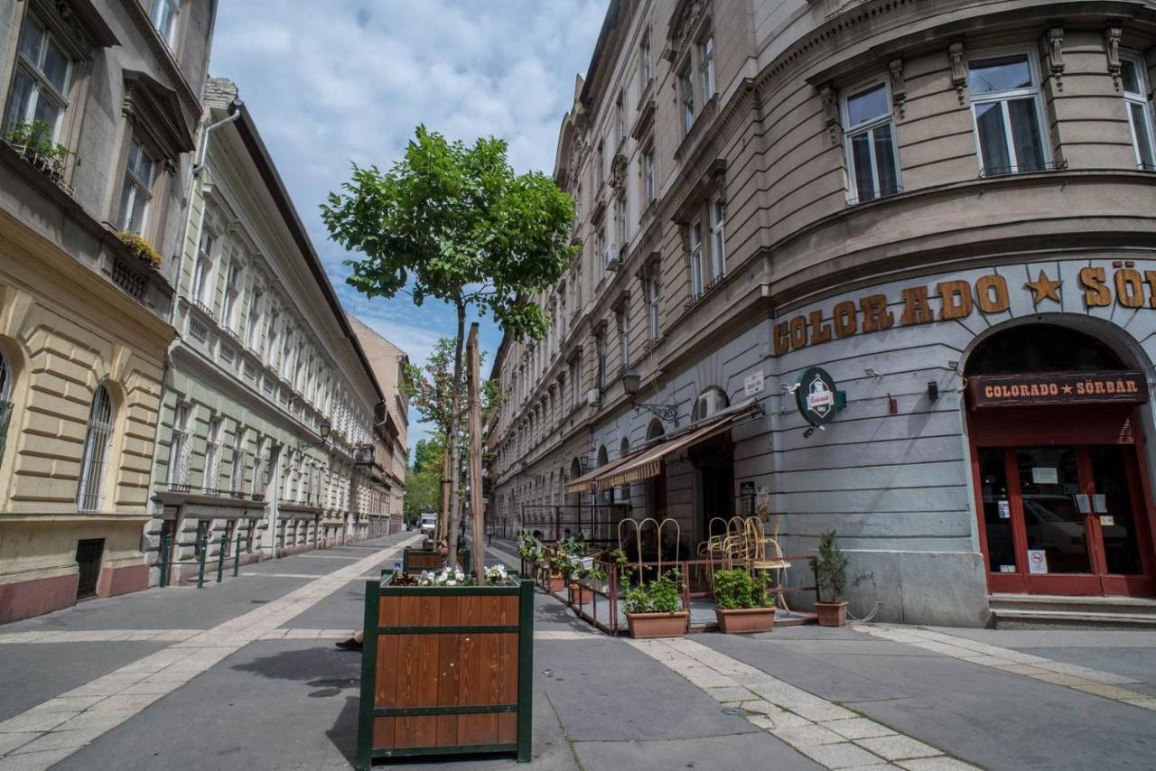 Comfy, Renewed 3 Bedroom Apt In Center Budapest Exterior photo