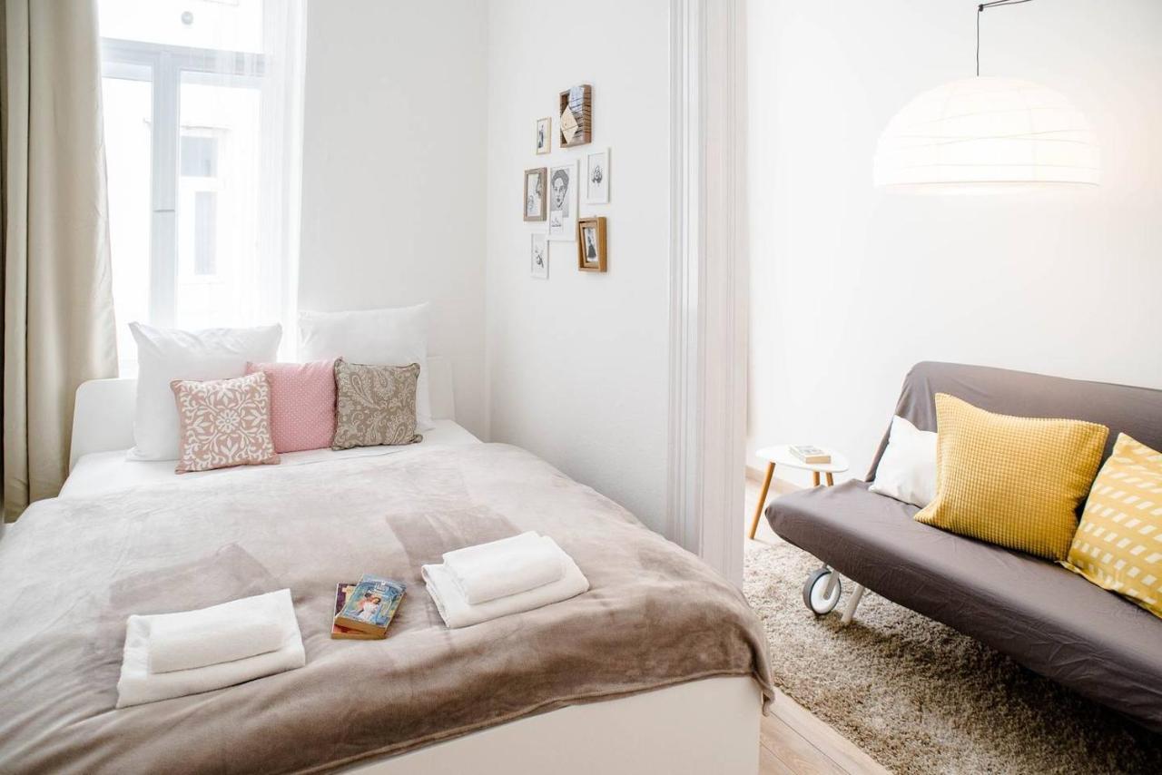 Comfy, Renewed 3 Bedroom Apt In Center Budapest Exterior photo