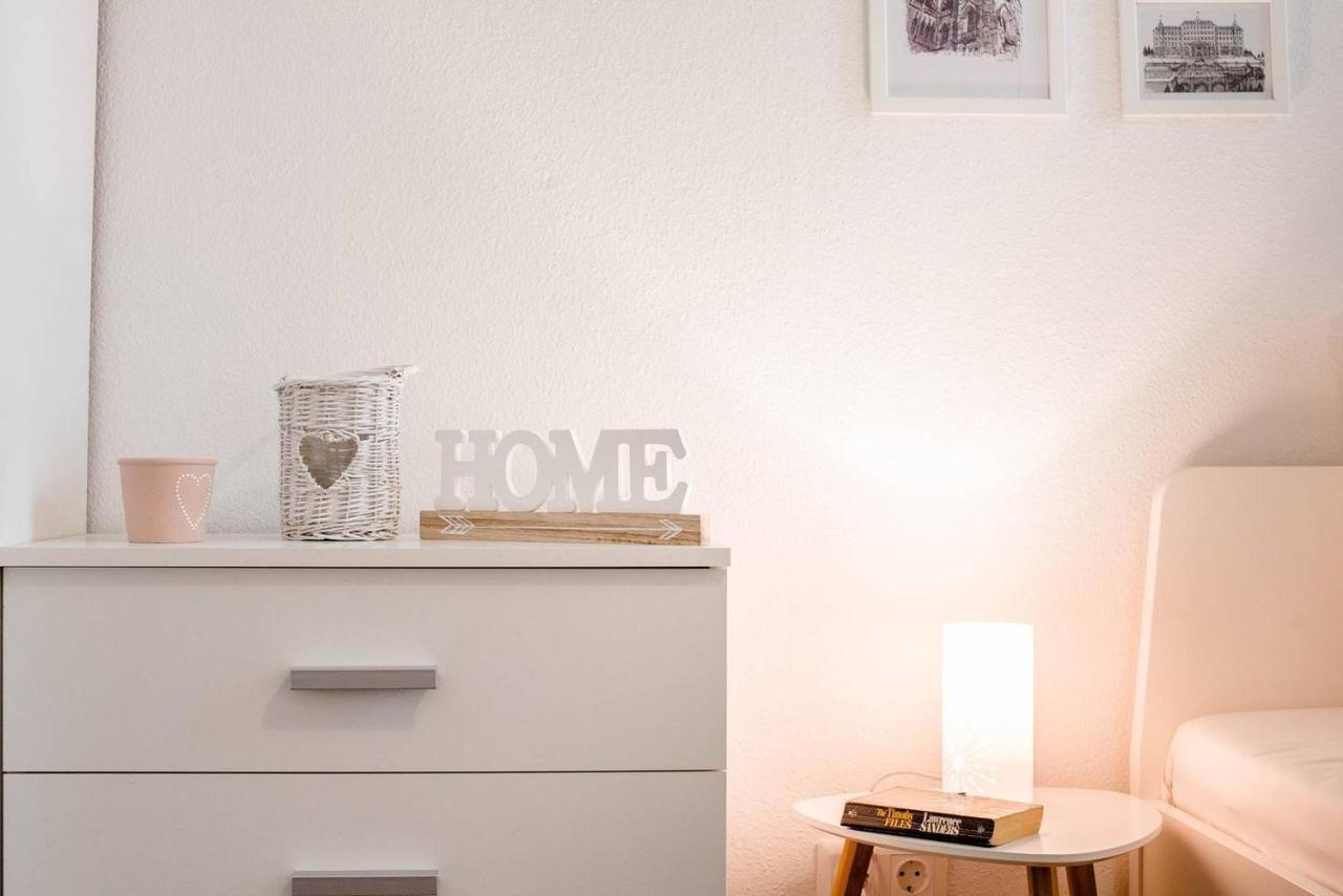 Comfy, Renewed 3 Bedroom Apt In Center Budapest Exterior photo